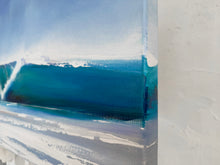 Load image into Gallery viewer, Blue Crest